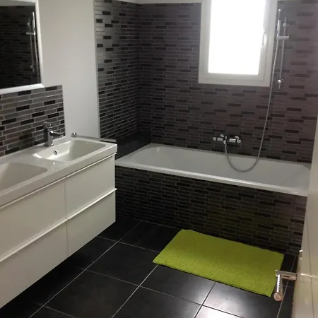 Mas Remy-villa In Private